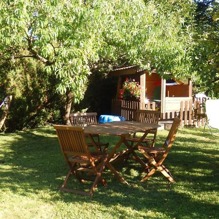 Au Coeur Des Alpes Bed & Breakfast Marignier Exterior photo